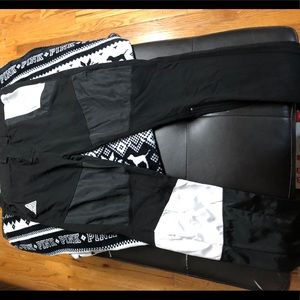 Black Pyramid Joggers